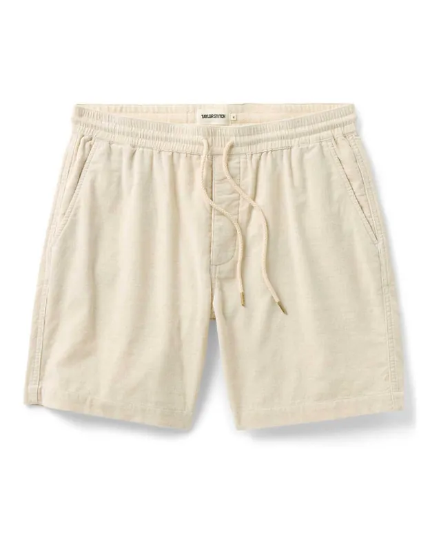 The Apres Short in Heather Oat Pincord - Taylor Stitch