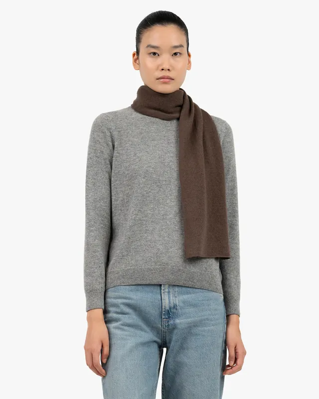 Women's Essential Scarf - Brown