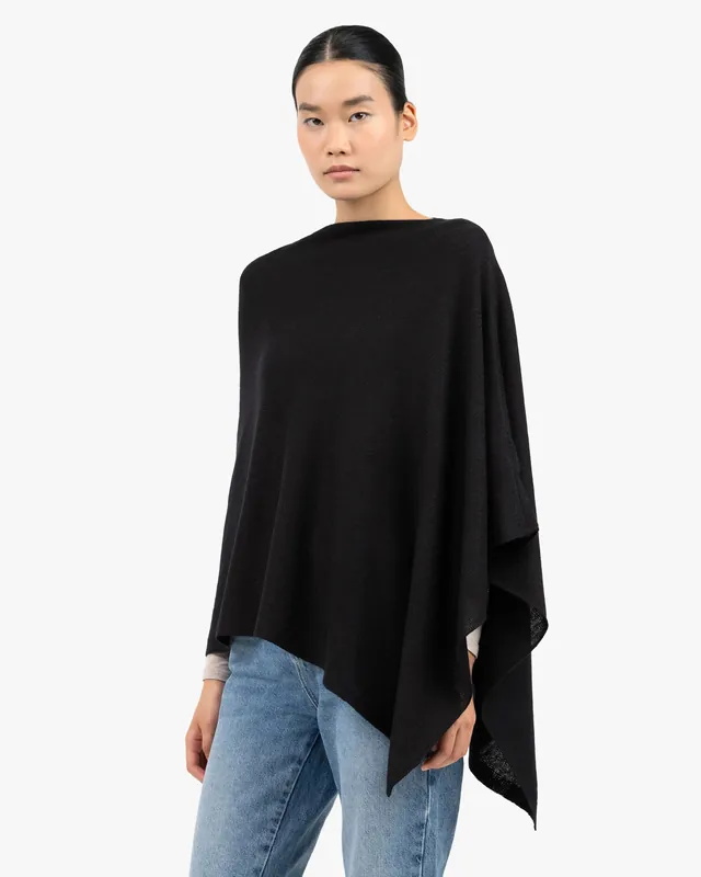 Essential Poncho - Black