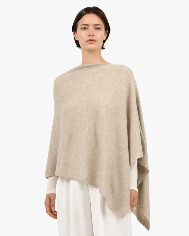 Essential Poncho - Beige