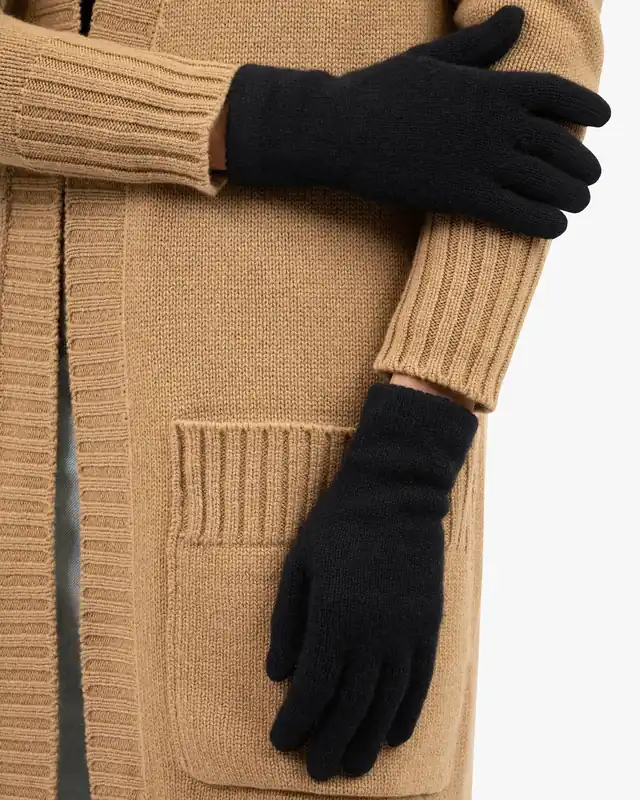 Essential Gloves - Black