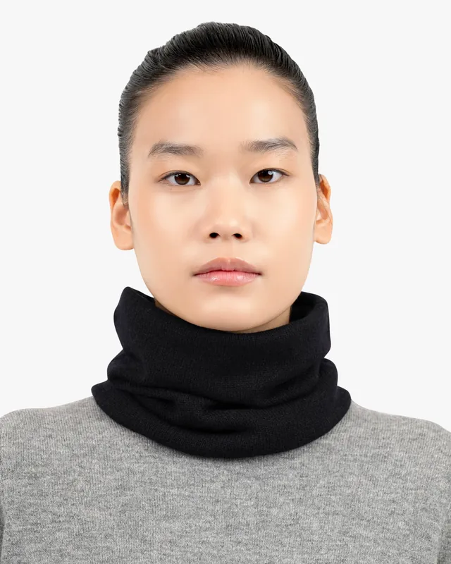 Essential Neck Warmer - Black