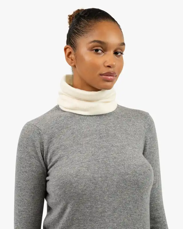 Essential Neck Warmer - White