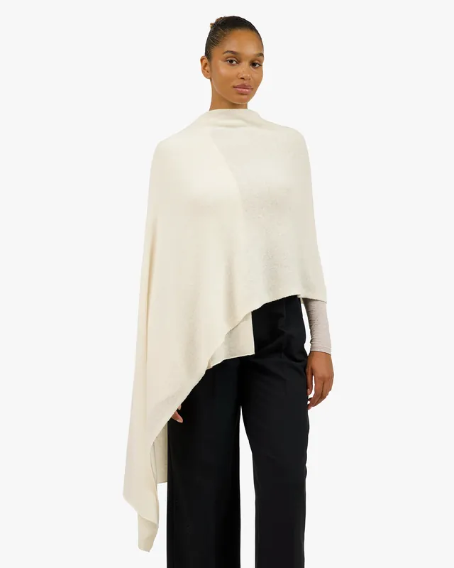 Essential Maxi Wrap - White