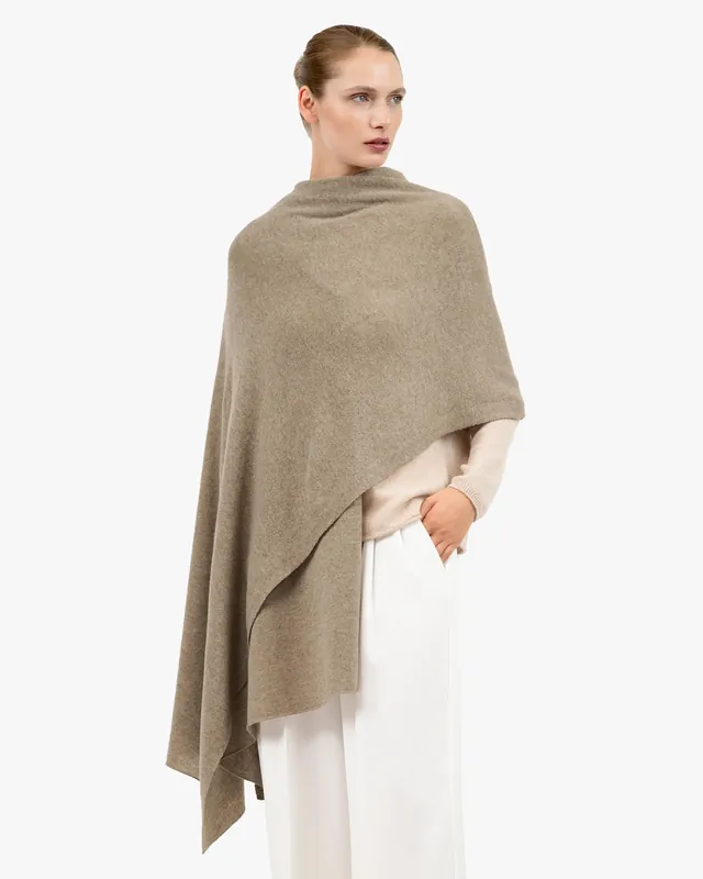 Essential Maxi Wrap - Taupe