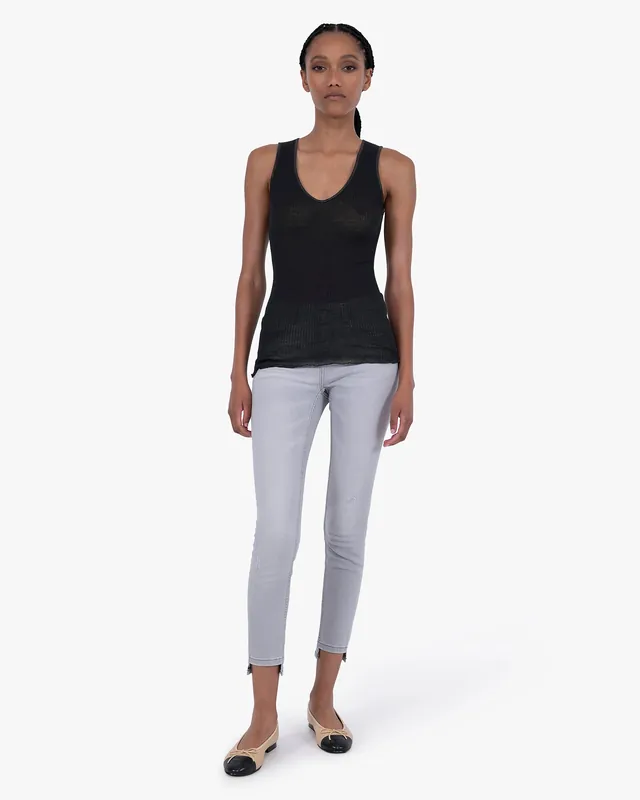 V-Neck Pleated Tank Top - Black
