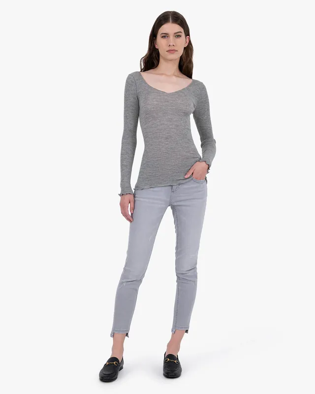 Pleated V-Neck - Grey