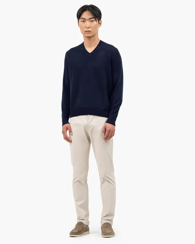 Men's Classic V-Neck Sweater - Night Blue