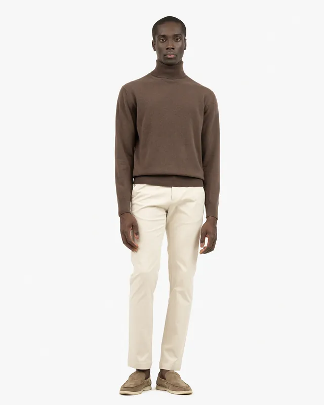 Men's Classic Turtleneck Sweater - Brown