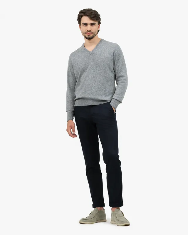 Men's Saxon V-Neck Sweater - Medium Grey