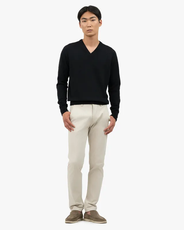 Men's Saxon V-Neck Sweater - Black