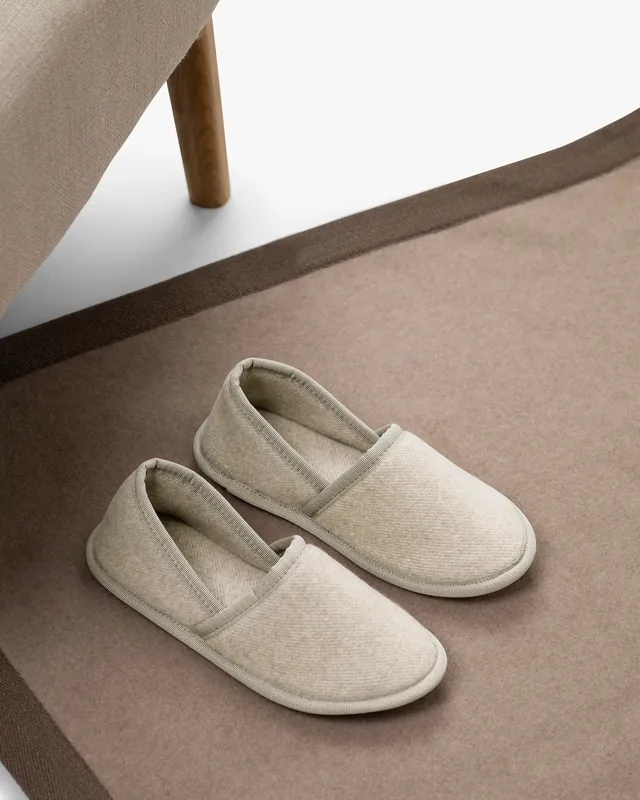 Kumo Slippers - Beige