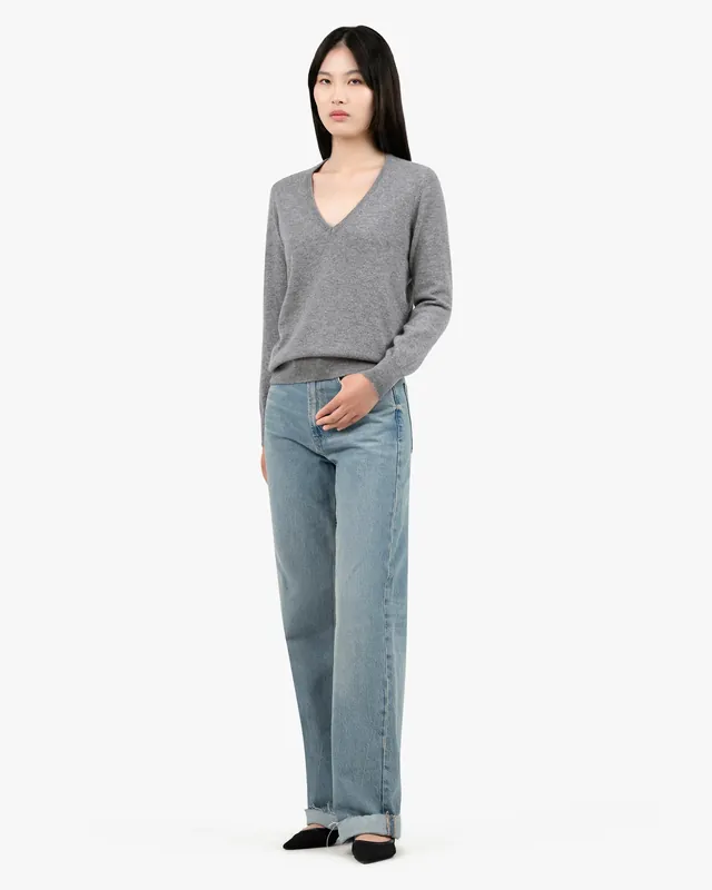 Women's Essential V-Neck Sweater - Medium Grey
