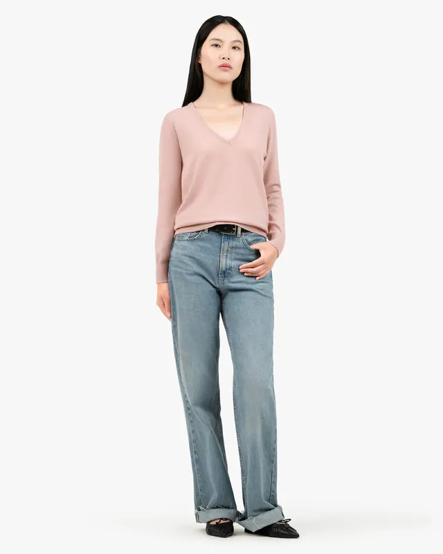 Women's Essential V-Neck Sweater - Rose