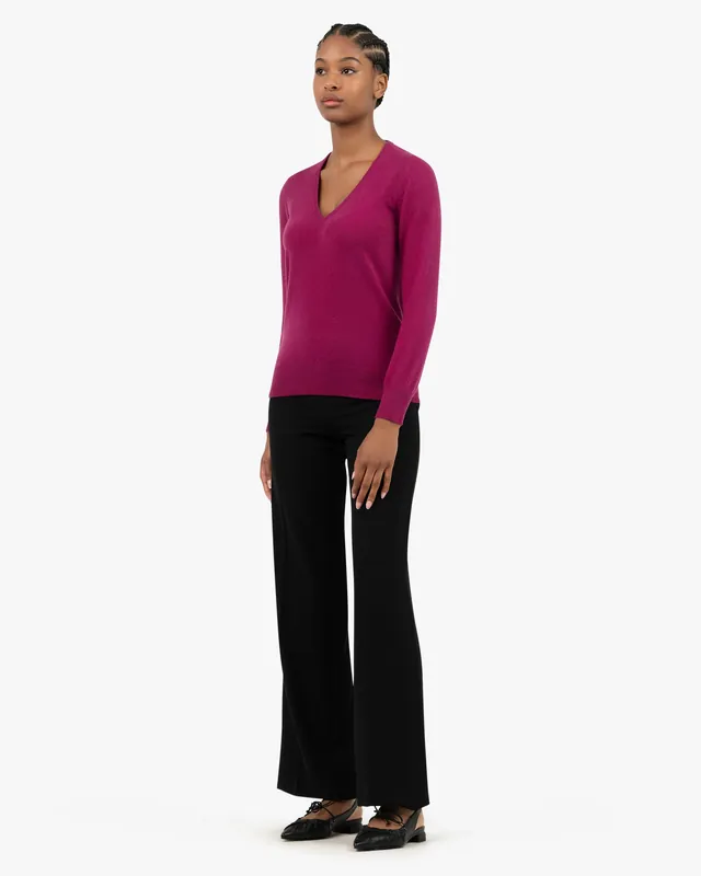 Women's Essential V-Neck Sweater - Magenta