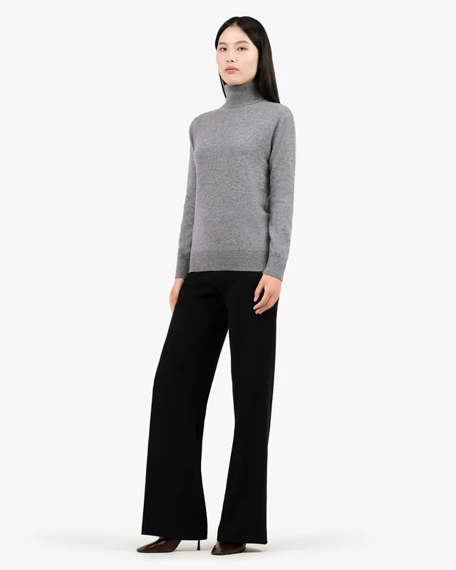 Women's Essential Turtleneck Sweater - Medium Grey