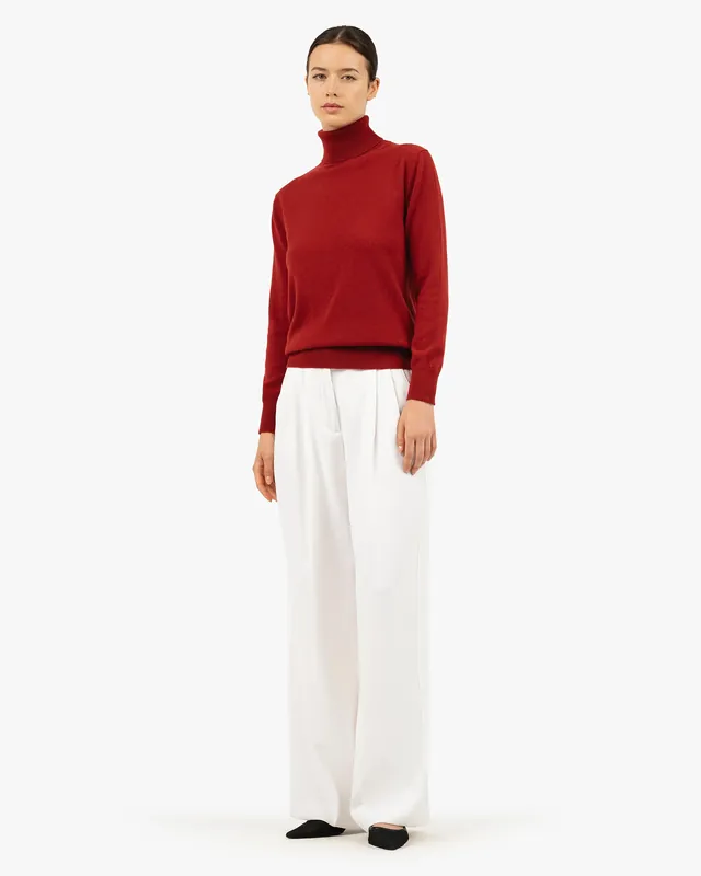 Women's Essential Turtleneck Sweater - Red