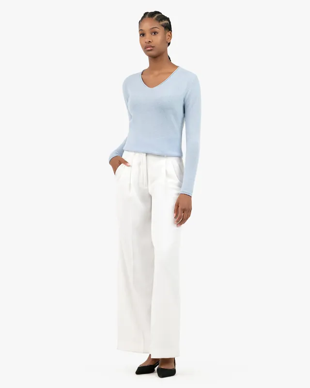 Lightness V-Neck Sweater - Light Blue