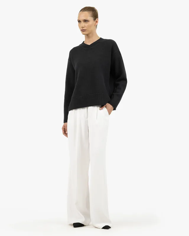 Women's Funes V-Neck Sweater - Black