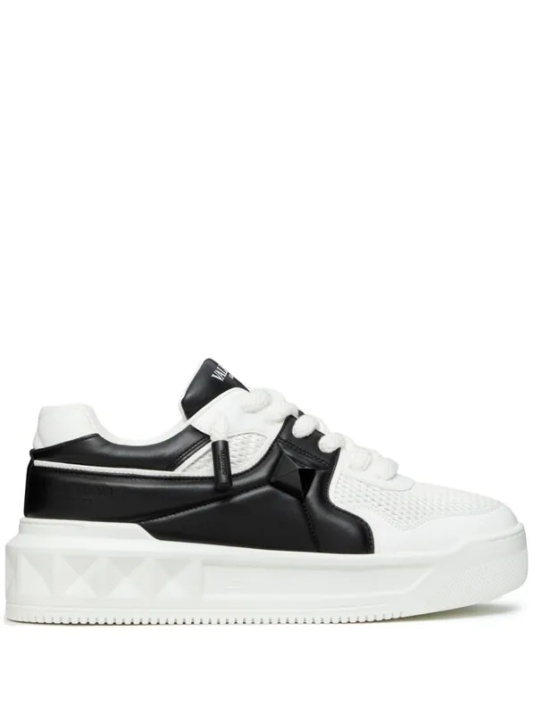 One Stud Xl Leather Sneakers - Valentino Garavani