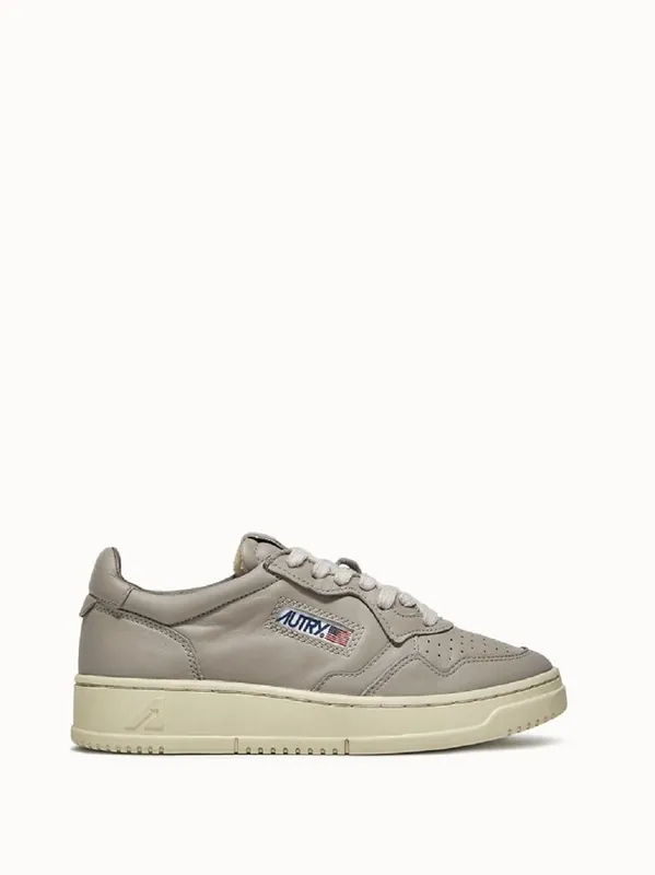 Sneakers - Autry