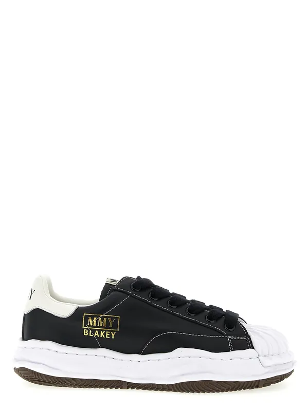 Blakey Sneakers White/Black - Maison Mihara Yasuhiro