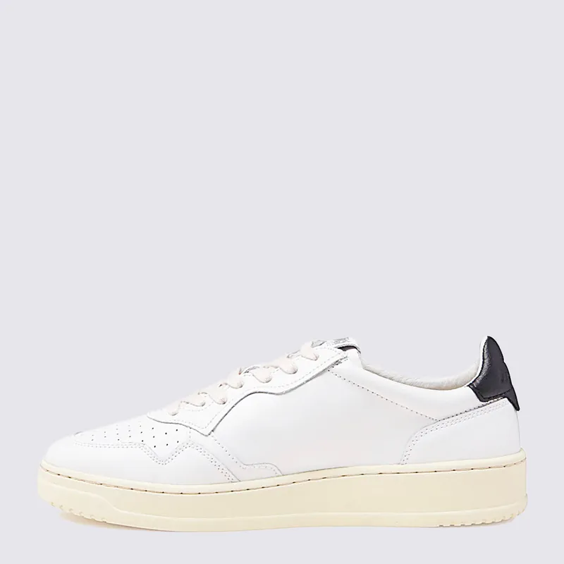 Sneakers White/Black - Autry