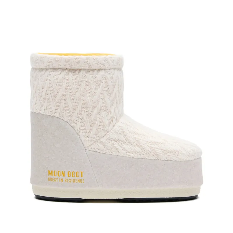 Shoes White - Moon Boot X Guest In Residence