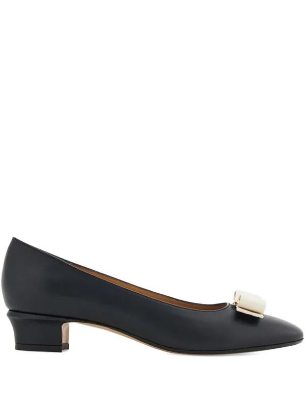 Vara Leather Pumps - Ferragamo