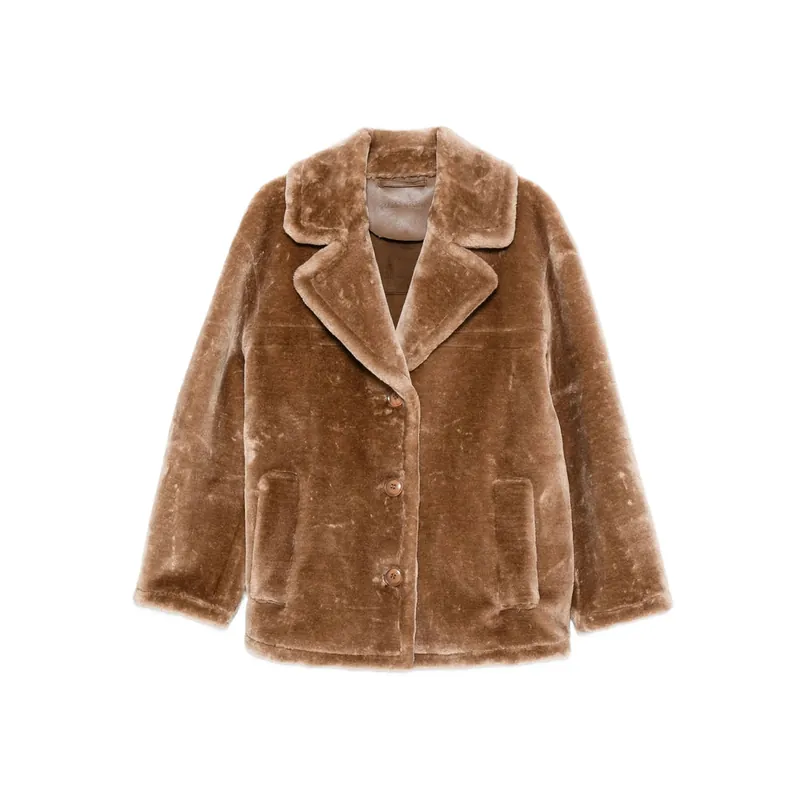 Furs Brown - Stand Studio