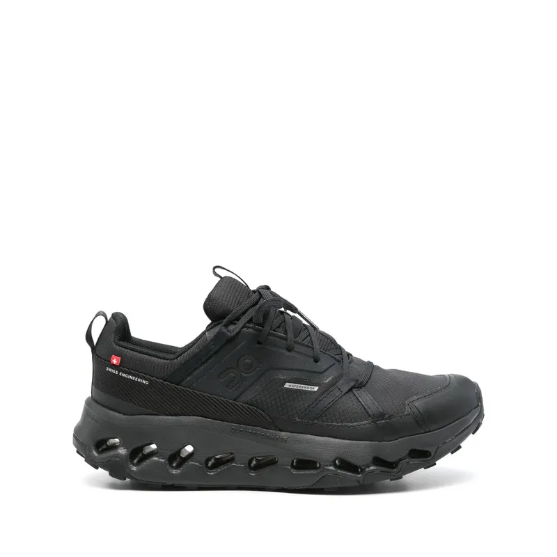 CloudTec Sneakers Black - On Running