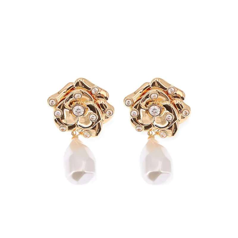 Jewellery Gold, White - Self-Portrait