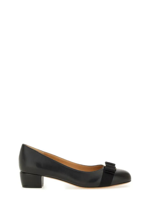 Leather "Vara" Shoe - Ferragamo