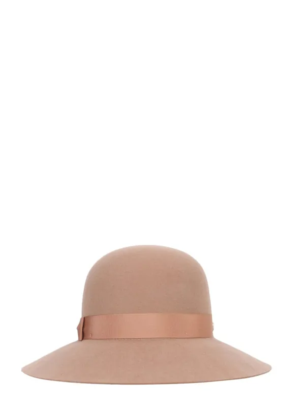 Read Hat - Helen Kaminski