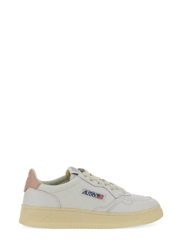 "Medalist Low" Sneaker - Autry
