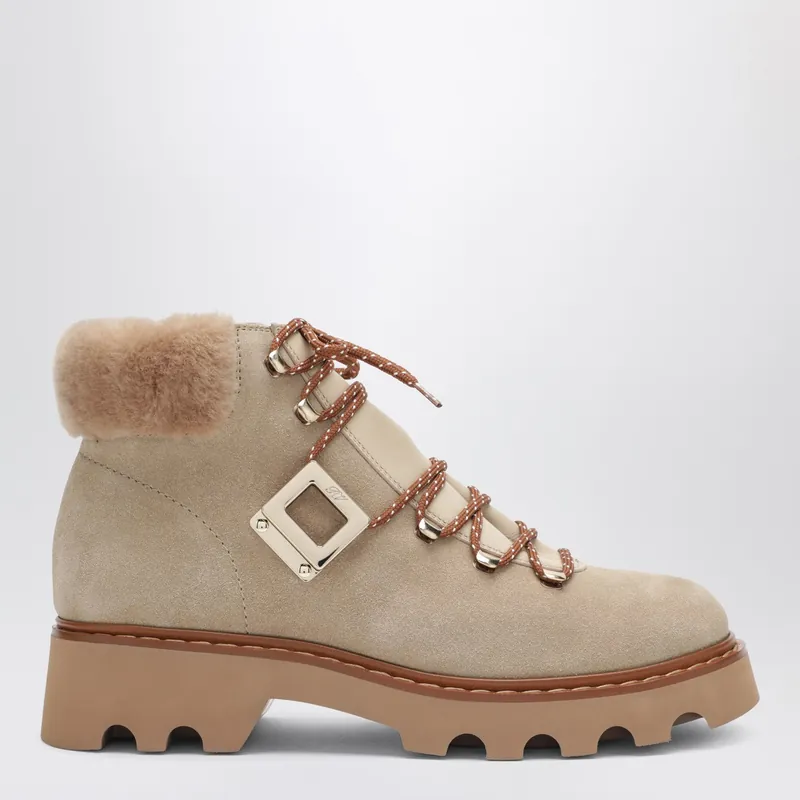 Viv' Rangers Truck Booties In Suede Beige - Roger Vivier