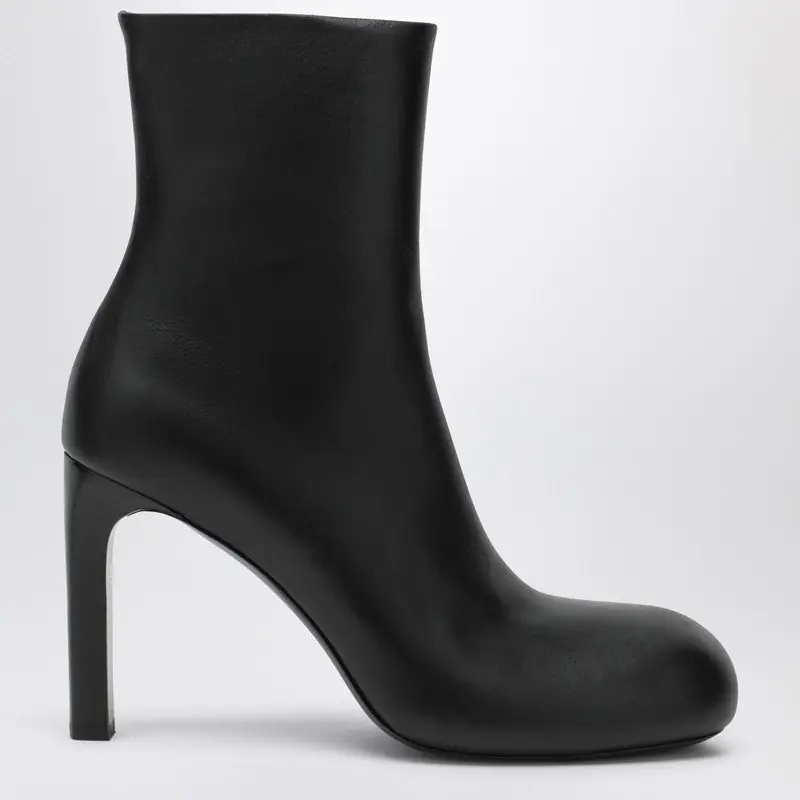 Black Fargo Ankle Boots In Leather - Balenciaga
